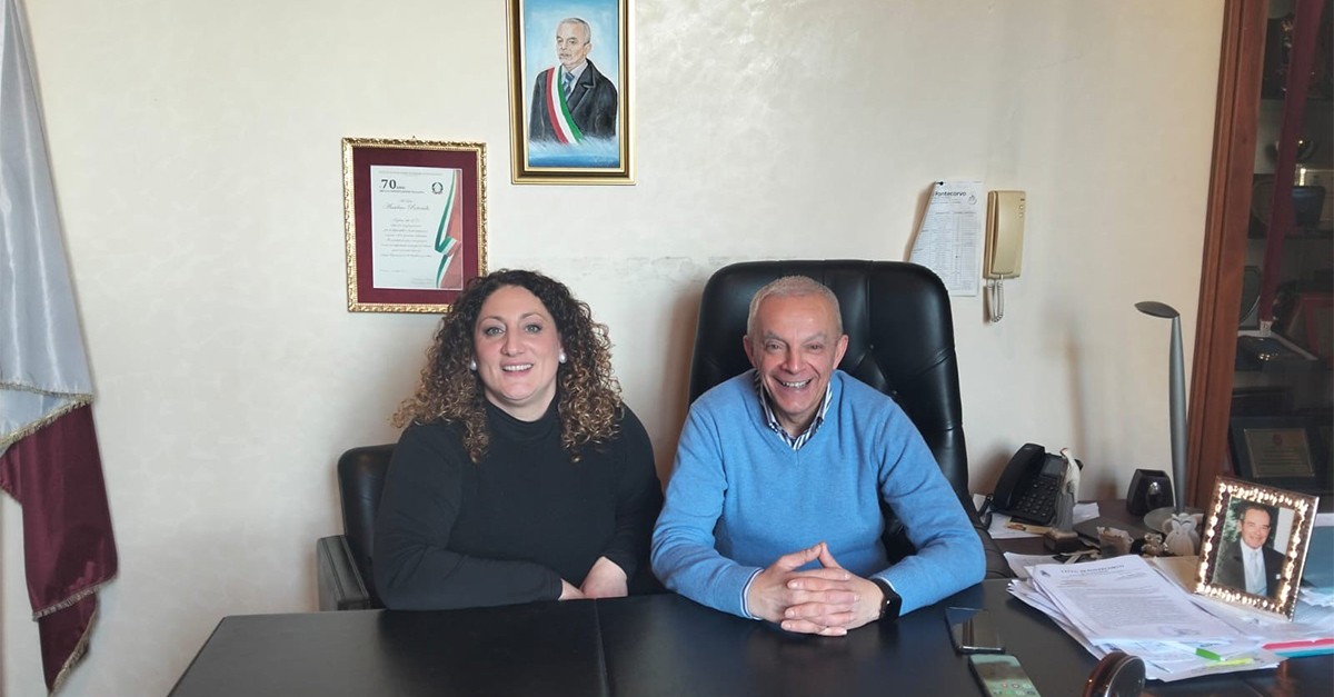 L’assessora con delega alla Tutela degli animali randagi, Annagrazia Longo, e il sindaco di Pontecorvo, Anselmo Rotondo