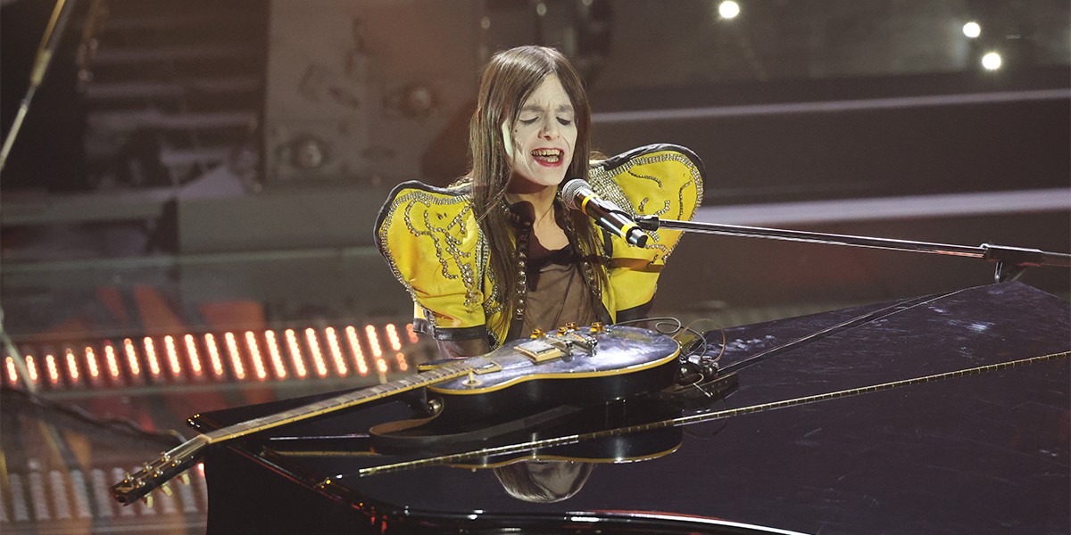 dove vive Lucio Corsi