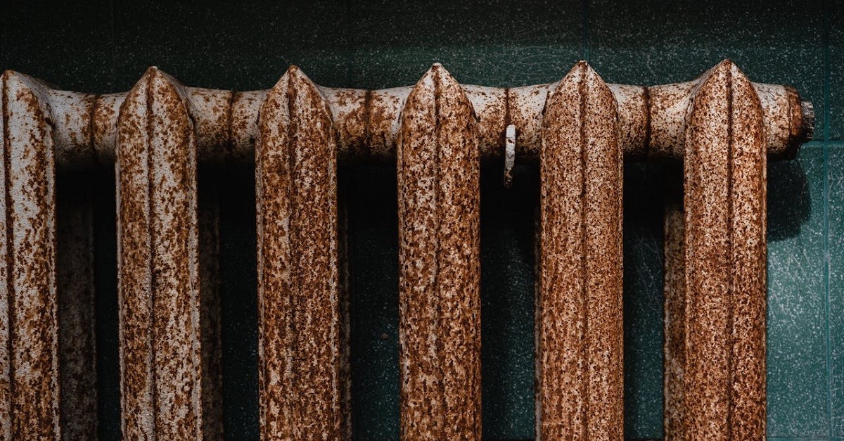 un termosifone arrugginito