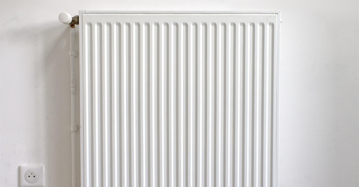 un termosifone bianco