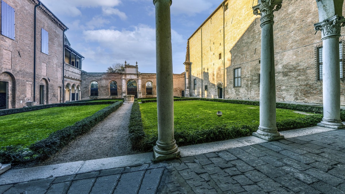 palazzo dei diamanti ferrara