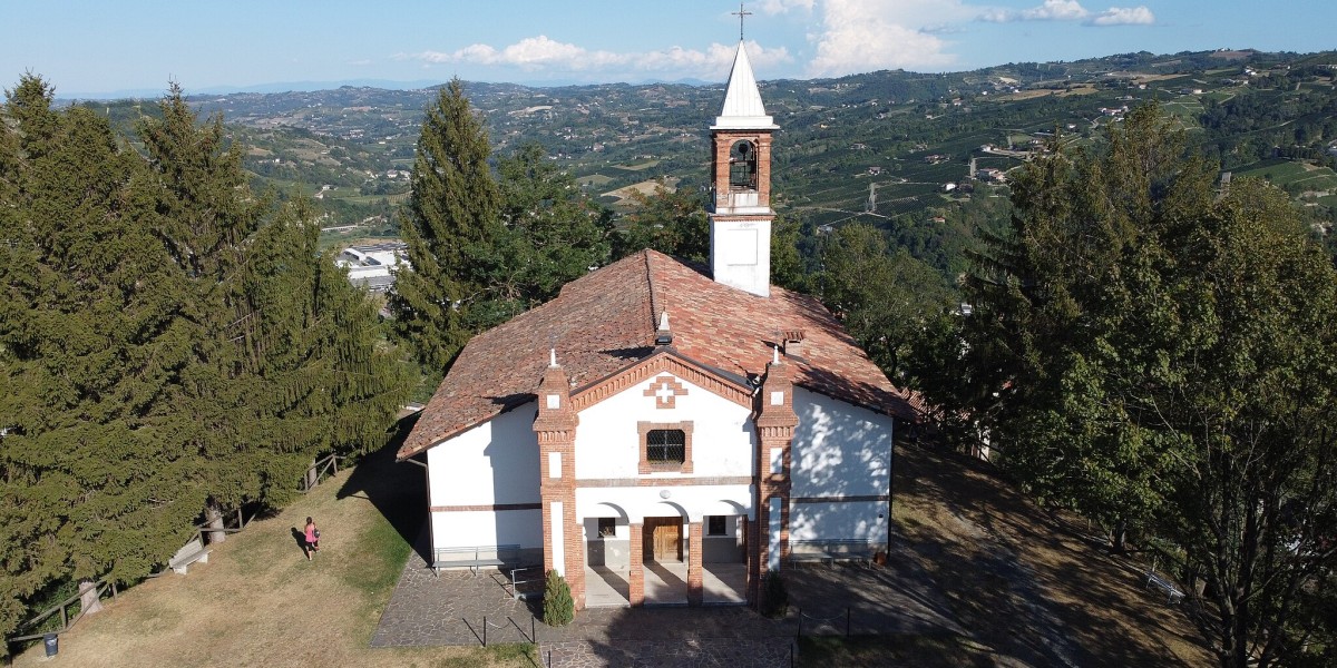 paese di cesare pavese