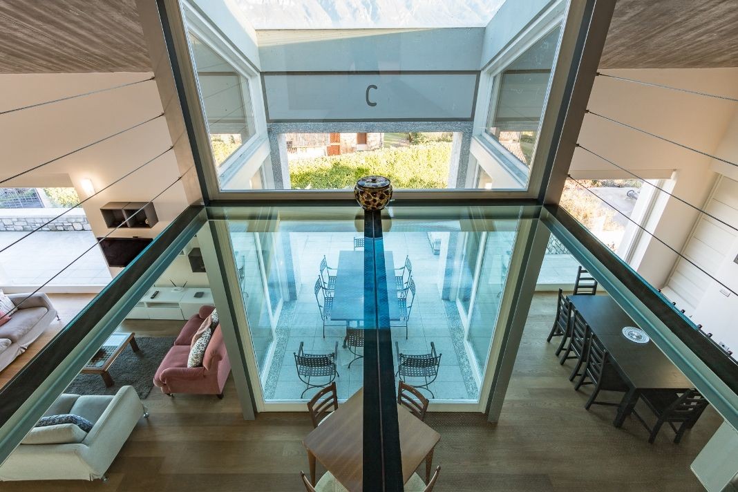 Unique glass feature