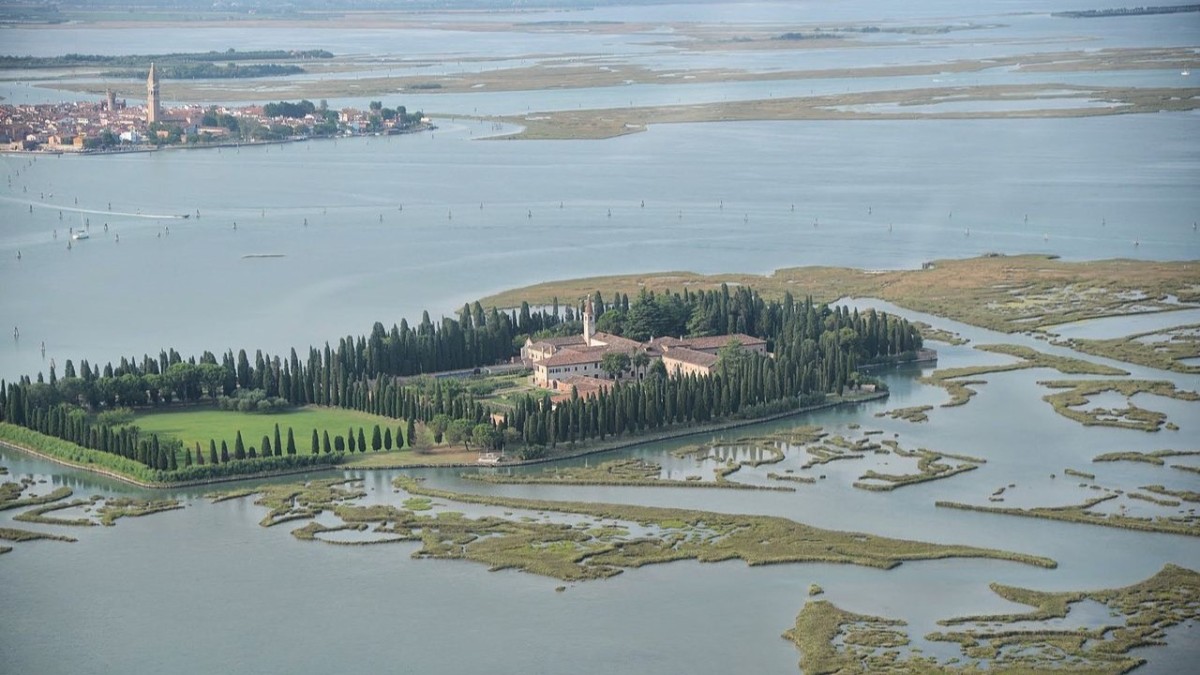 isola del deserto venezia