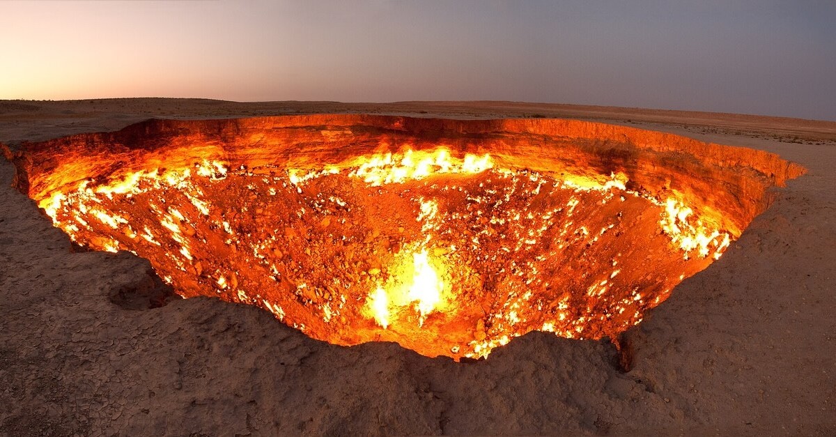 porta dell'inferno in turkmenistan a darvaza