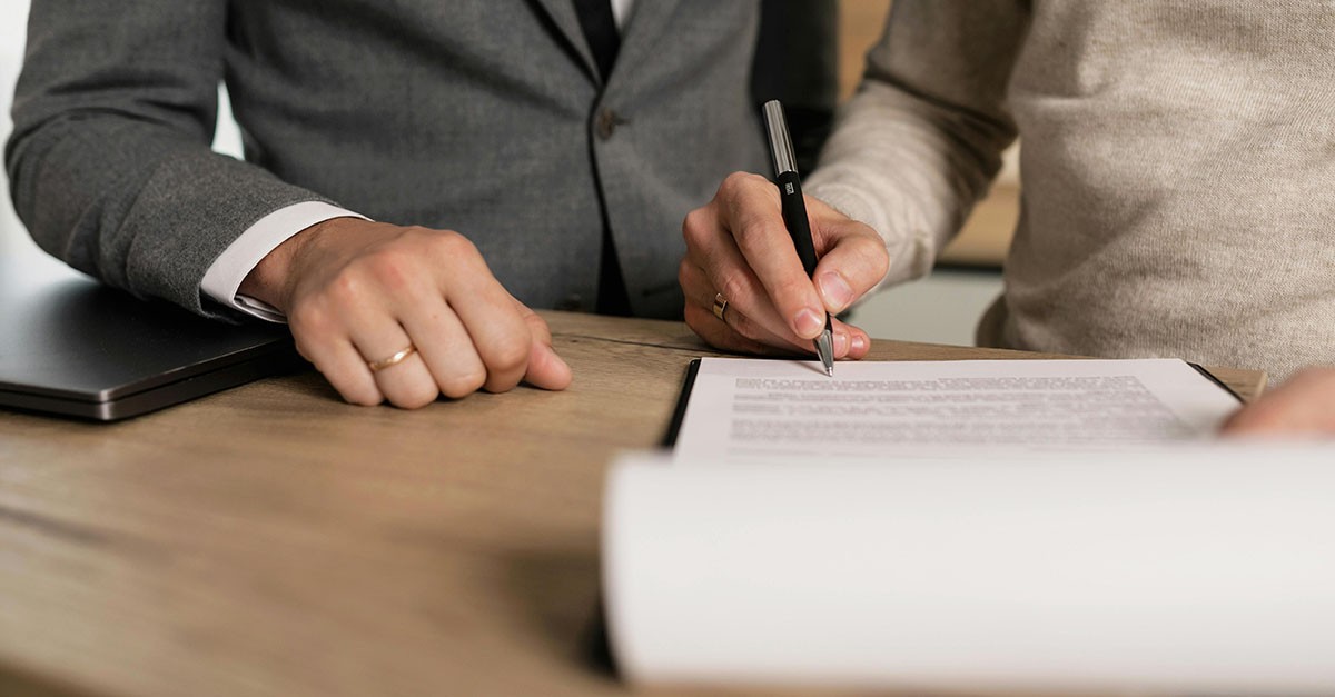 Firma dell'atto di donazione Firma dell'atto di donazione