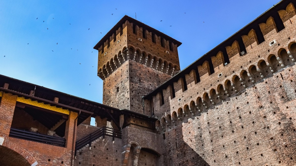 castello sforzesco curiosita