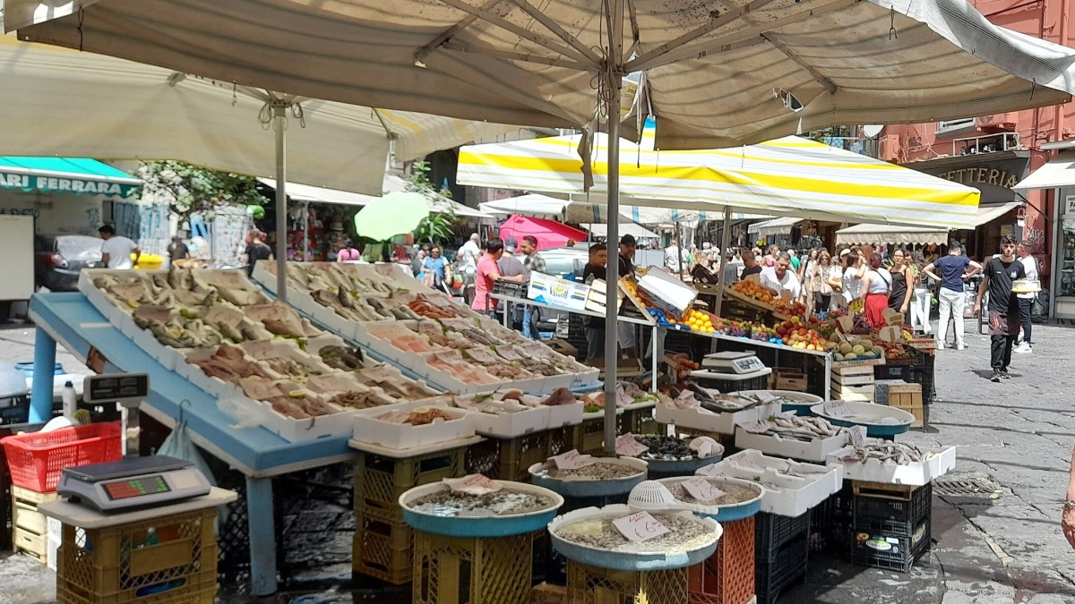 mercati napoli