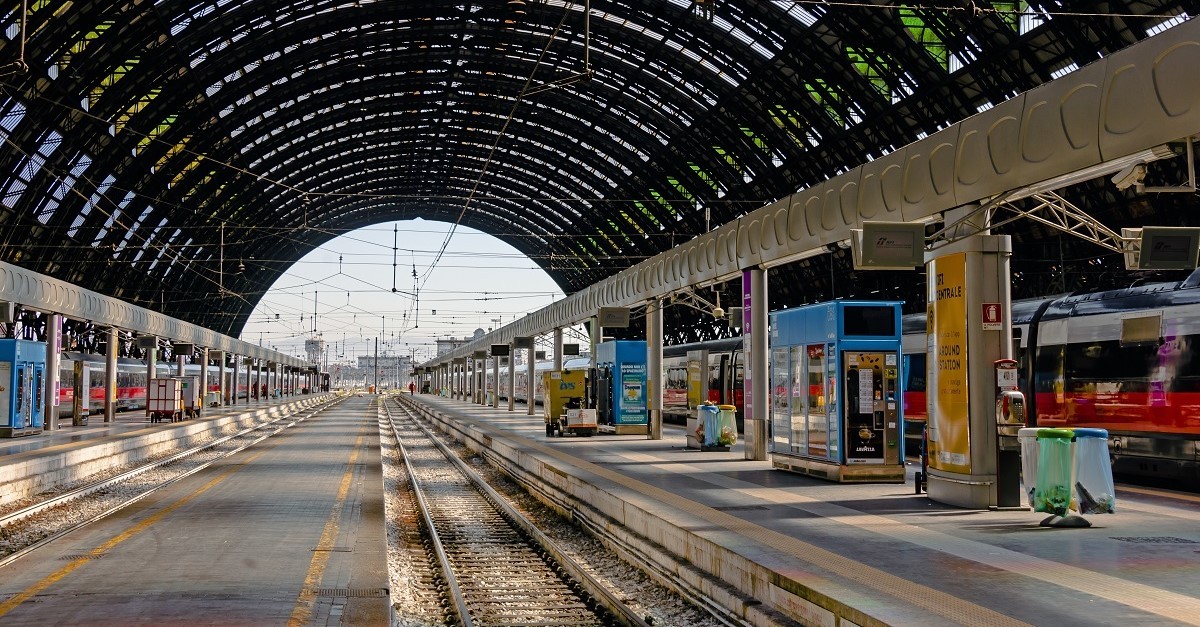 L'area binari della Stazione Centrale di Milano L'area binari della Stazione Centrale di Milano