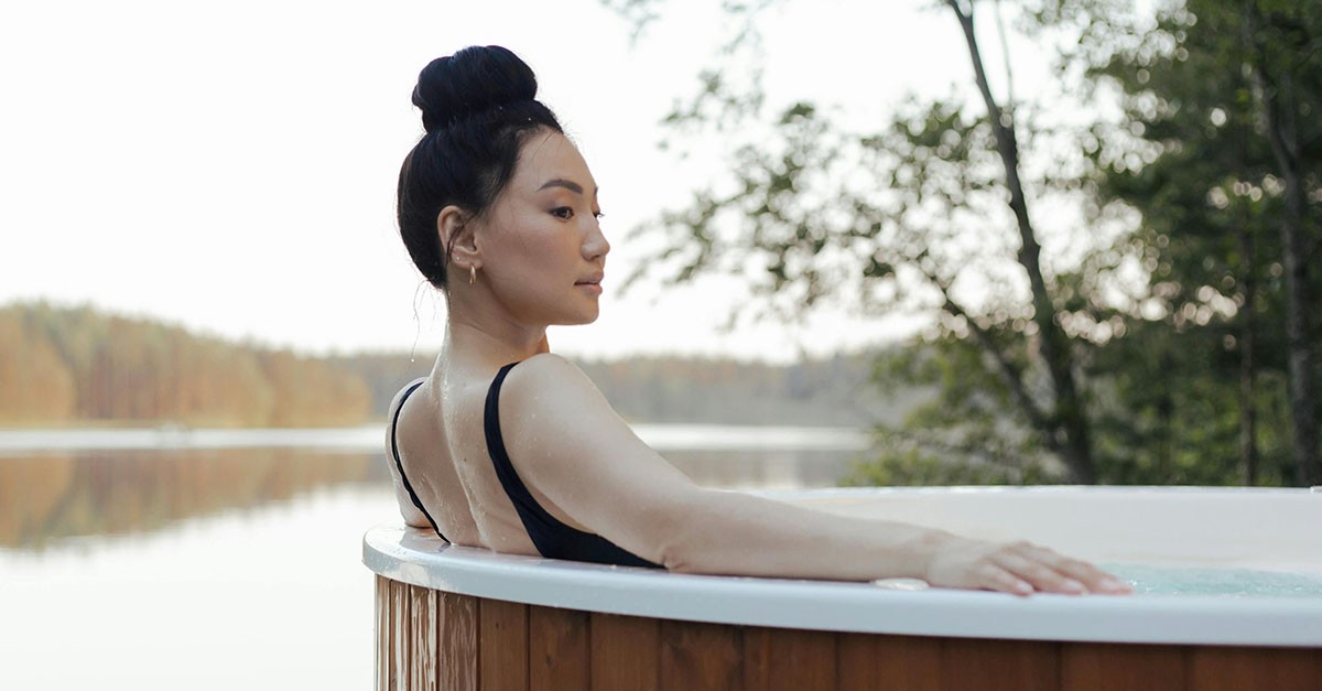 Vasca idromassaggio esterna