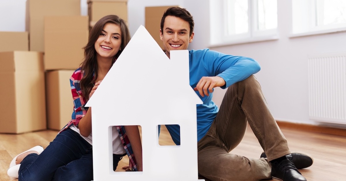 Coniuge con il logo di una casa
