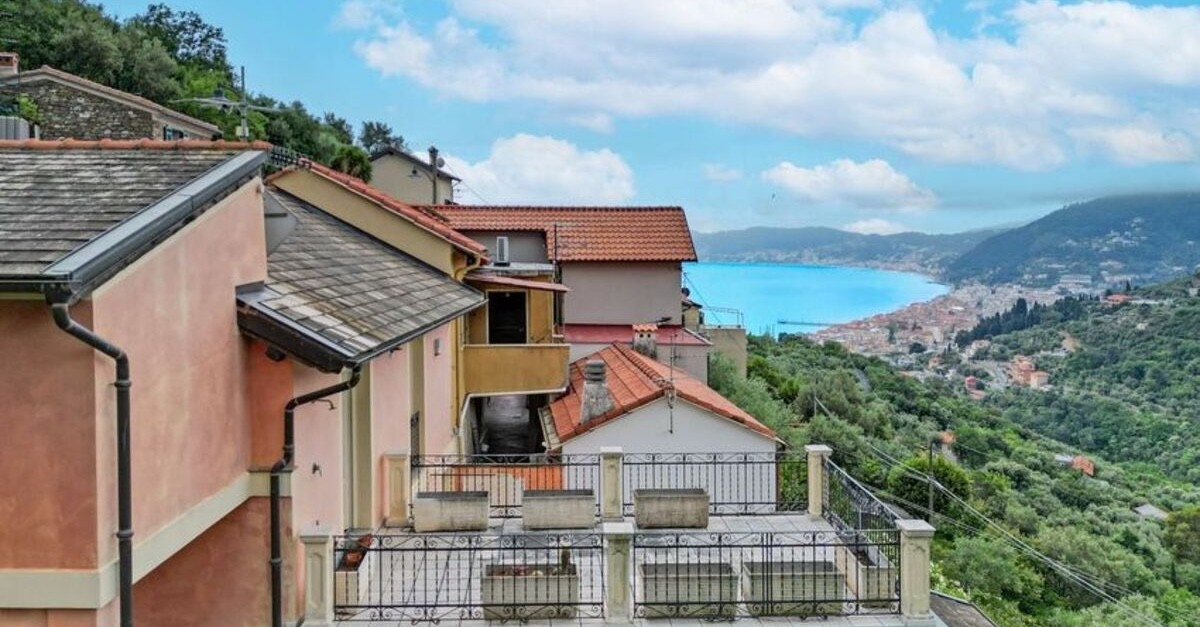 villa independiente cerca del mar en Solva - Santa Croce Alassio