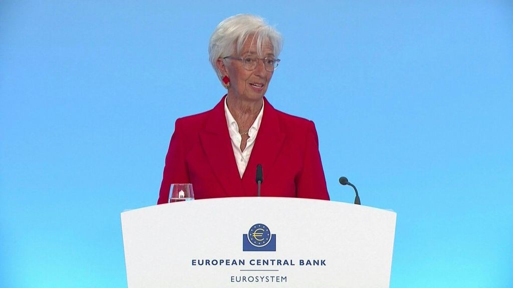 Bce, Lagarde ripete segnale di pausa tagli tassi: "Buona posizione"