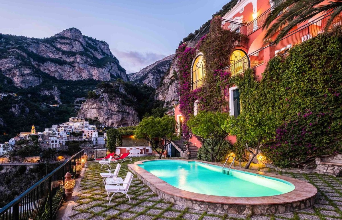 Luxuriöse Villa am Wasser an der Amalfiküste