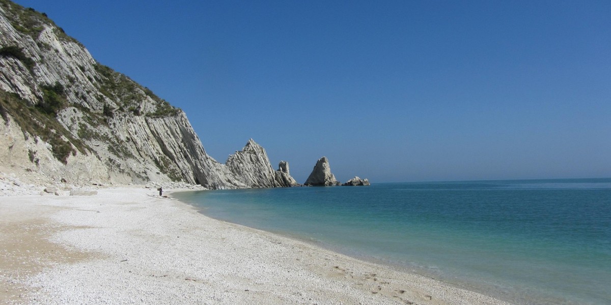 spiaggia delle due sorelle 
