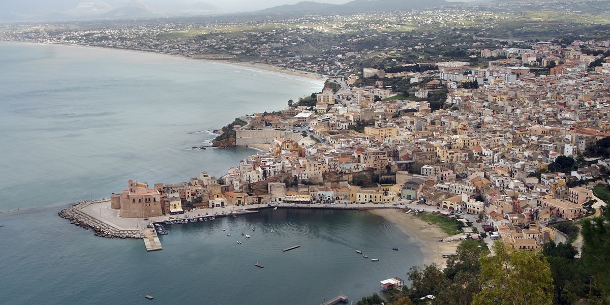 castelli sul mare in Sicilia