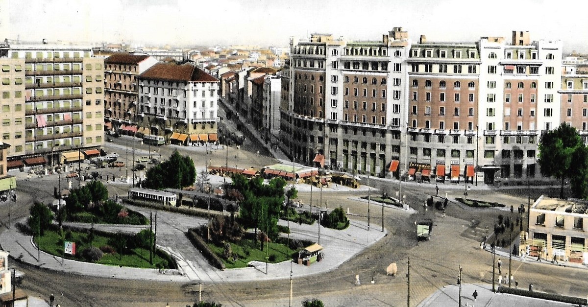 Piazzale Loreto nel 1953 Piazzale Loreto nel 1953