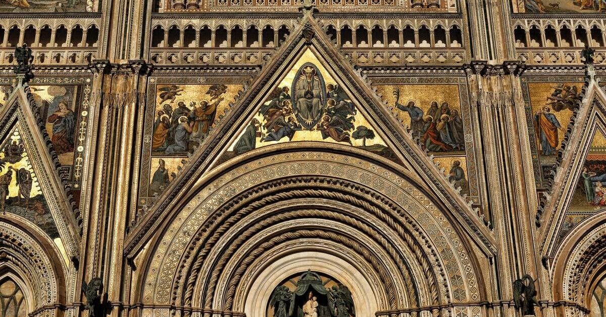 Un particolare della facciata del Duomo di Orvieto