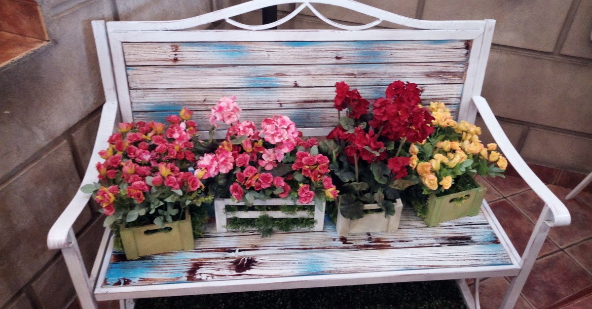 Panchina da esterno in legno decapato