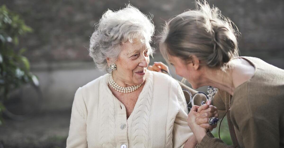 Le case quartiere sono degli spazi di aggregazione anche per anziani