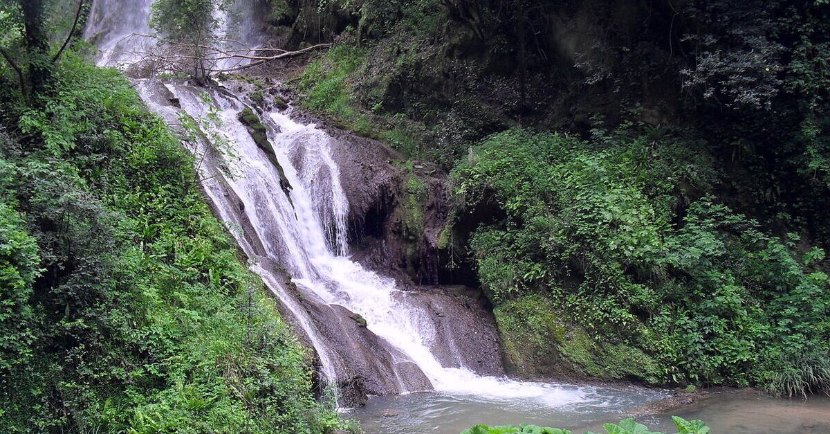 Una delle cascate presenti a Villa Gregoriana a Tivoli