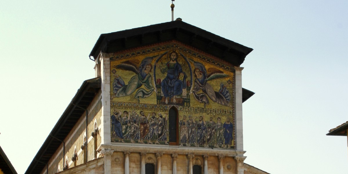 basilica san frediano lucca 