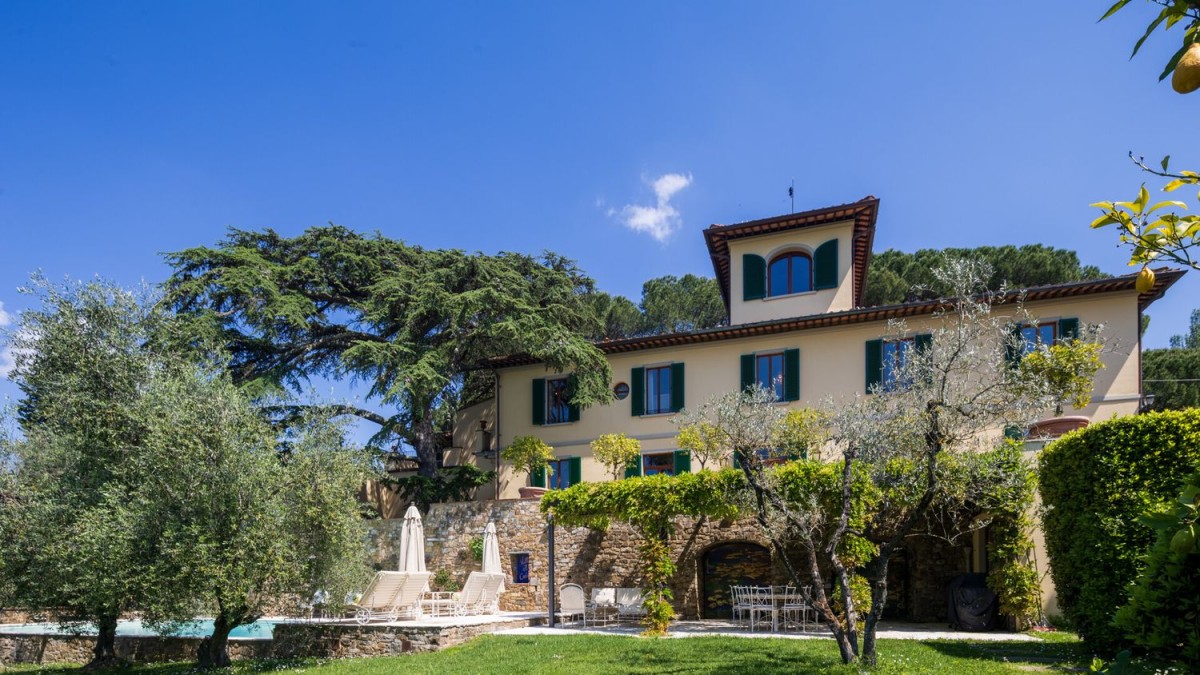 Tuscany luxury property for sale