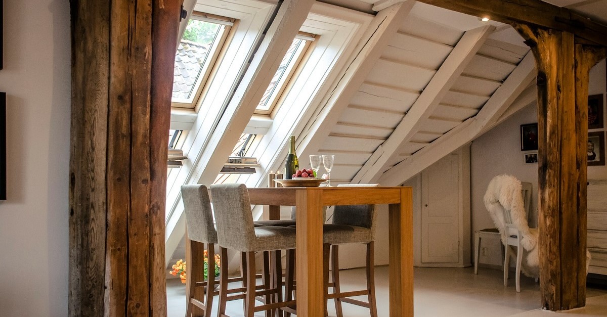 Sala da pranzo con lucernari