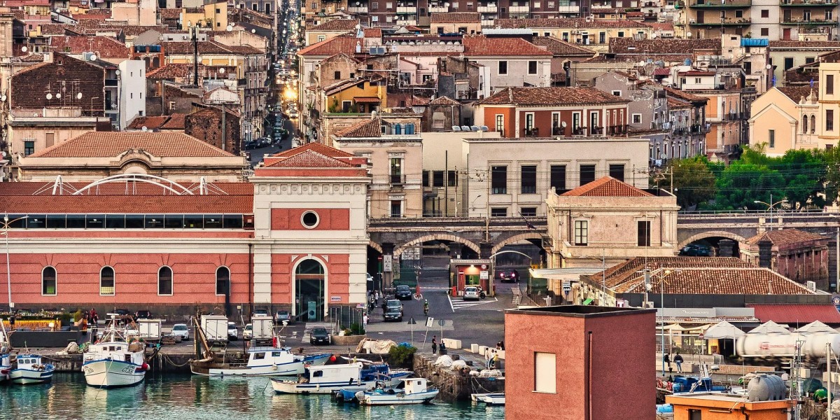 Living in Catania