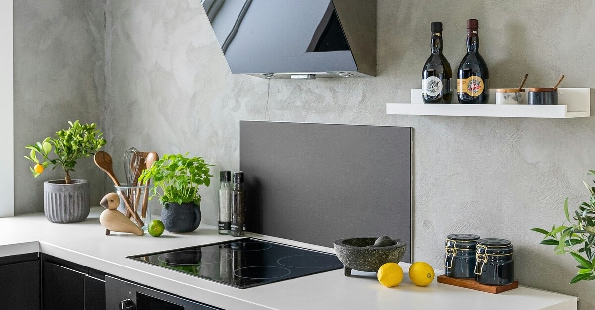 cucina a induzione con cappa