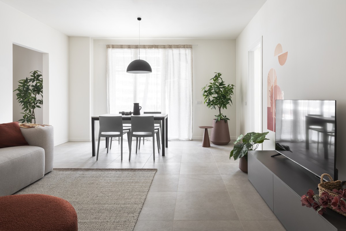 Easy - Contract District Group