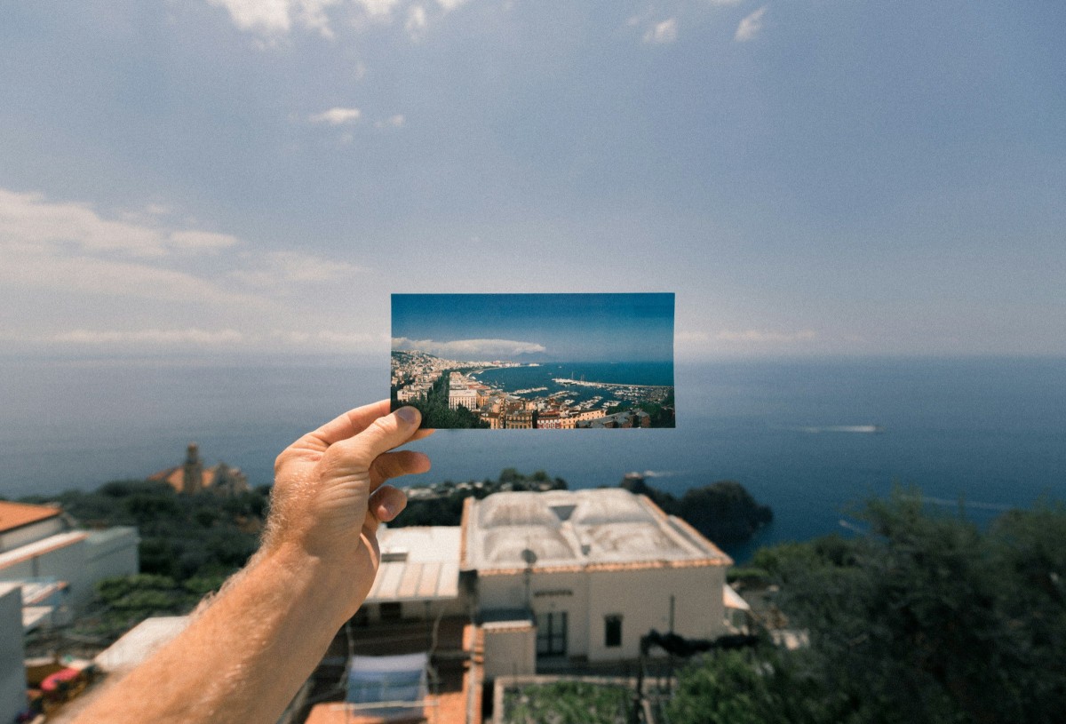 How to get into residency in Italy?