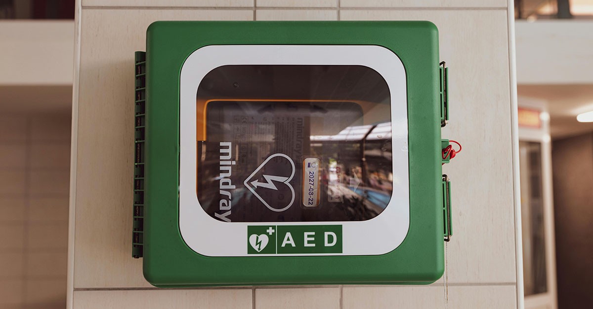 Teca per il defibrillatore in condominio