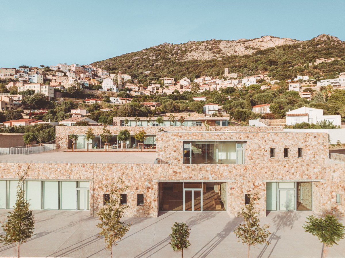 La nuova scuola e centro culturale Edmond Simeoni