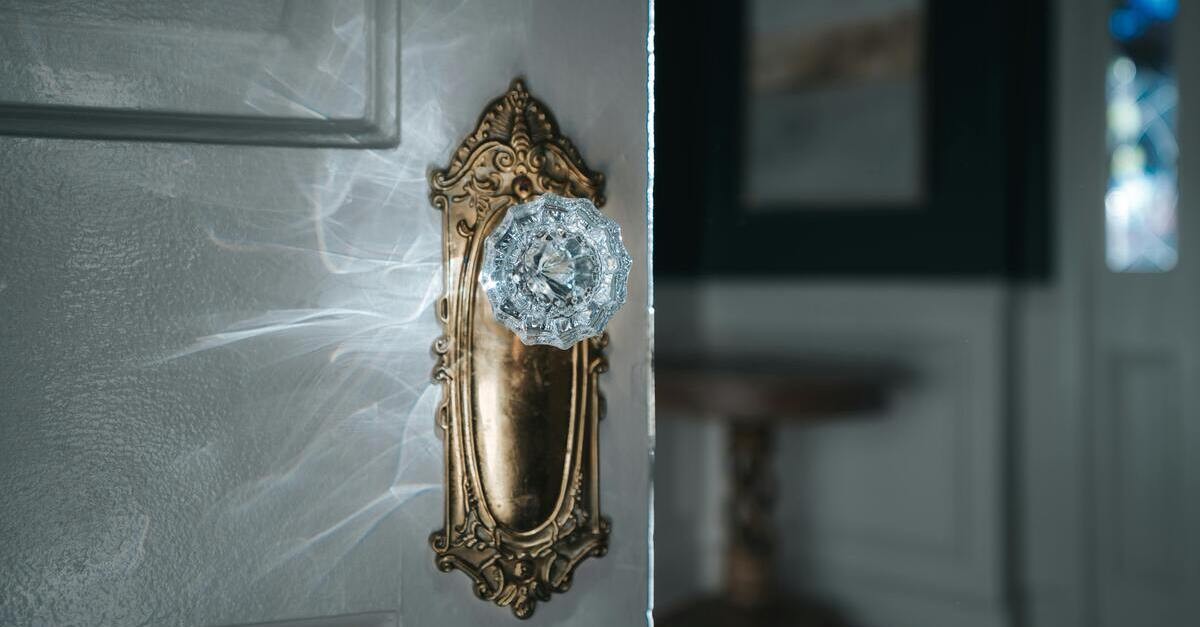 Maniglia con pomello gioiello