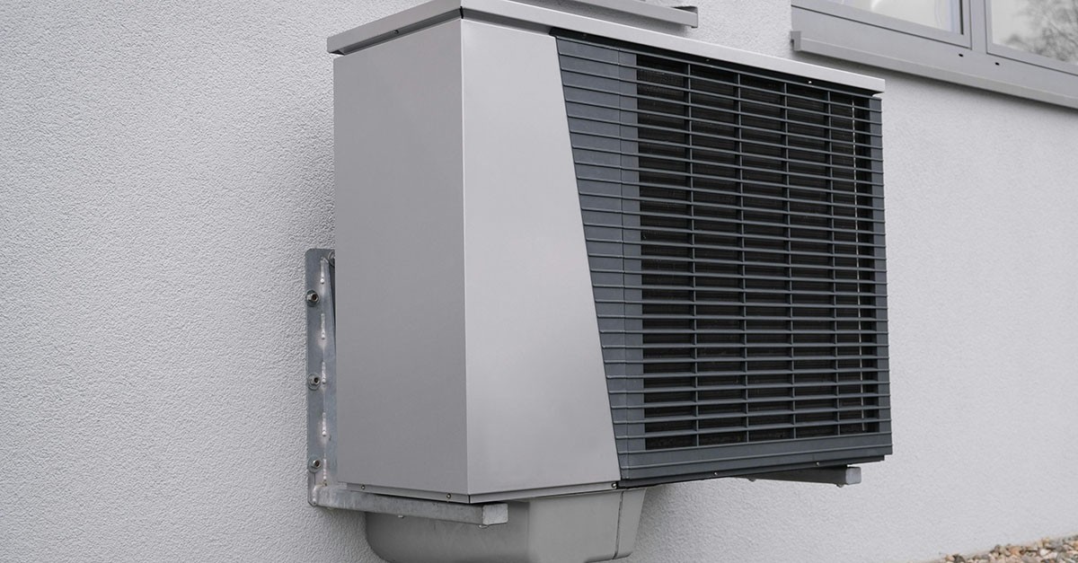 Aria calda dal motore del condizionatore