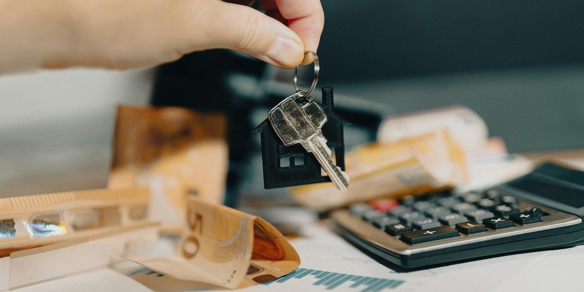 Differenza tra prezzo e valore di un immobile: quanto incide sulla vendita? Mercato immobiliari