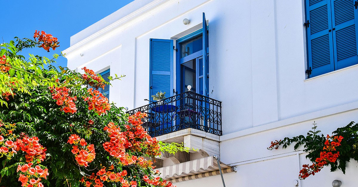 Infissi, le regole in condominio