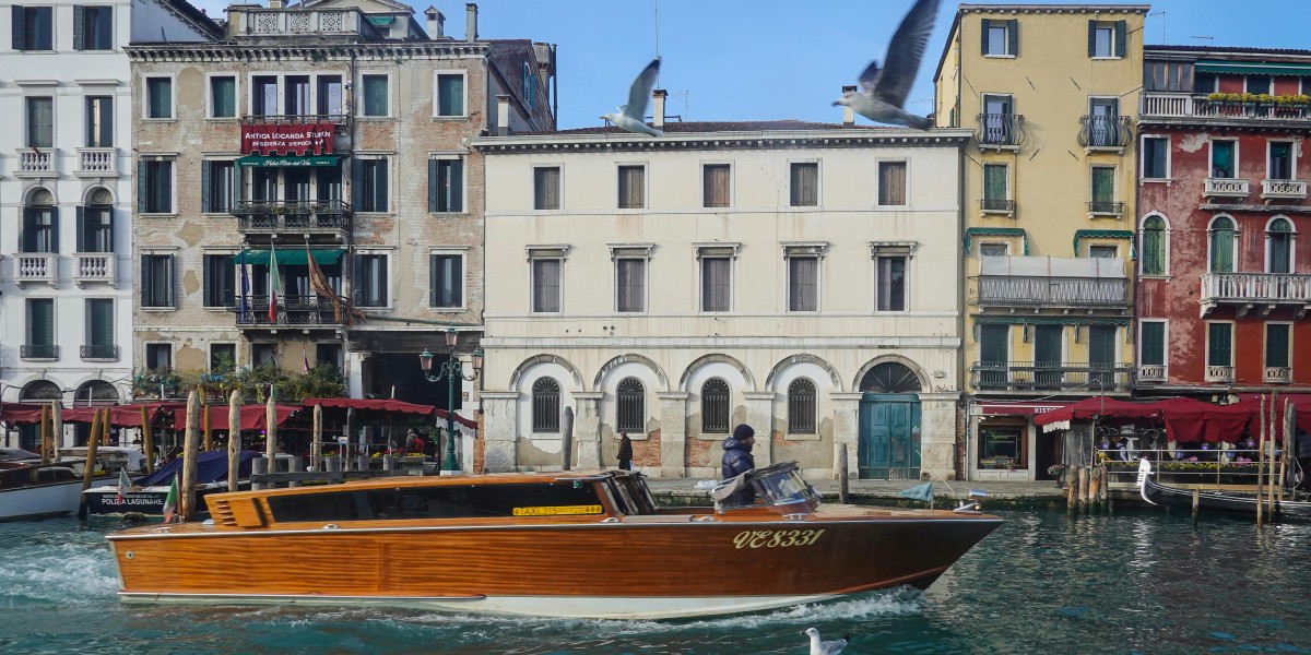 taxi elettrico venezia