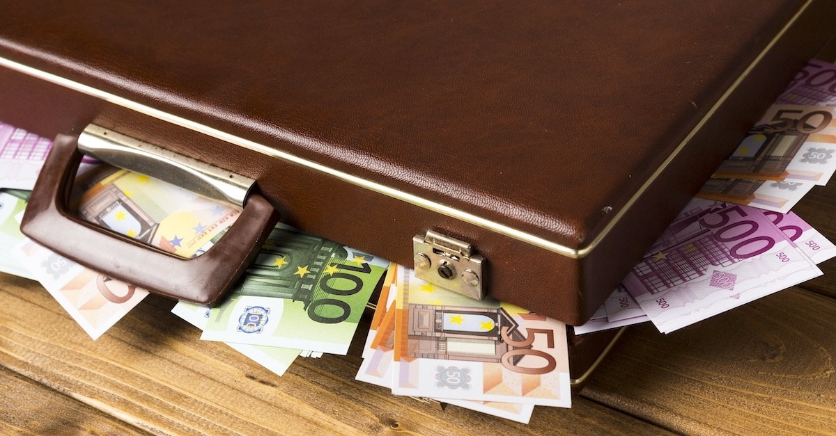 riciclaggio denaro sporco