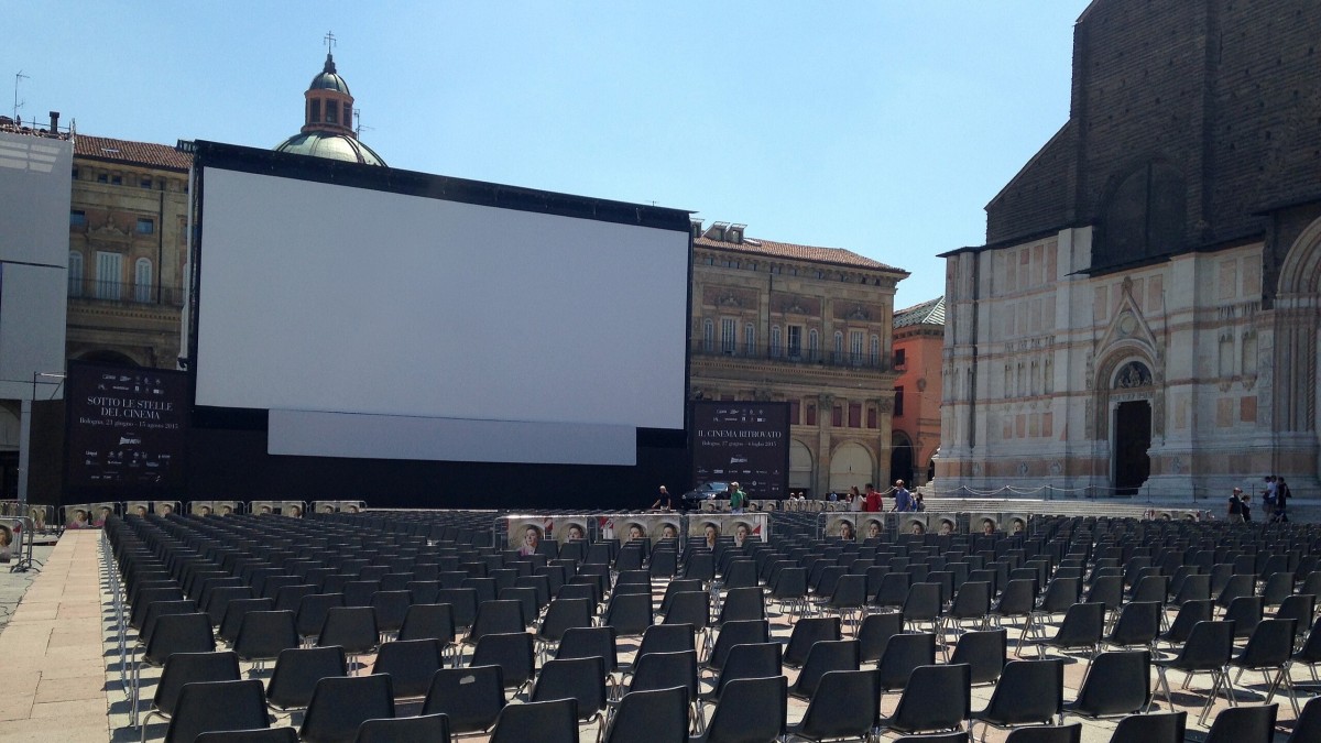 piazze piu belle bologna