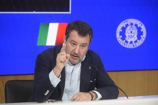 Isee, Salvini: rivedere i parametri escludendo prima casa dal calcolo Isee, Salvini: rivedere i parametri escludendo prima casa dal calcolo