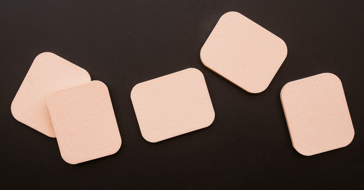 I feltrini sono classificati come rifiuti multimateriale, e se non riutilizzati vanno gettati nell'indifferenziato