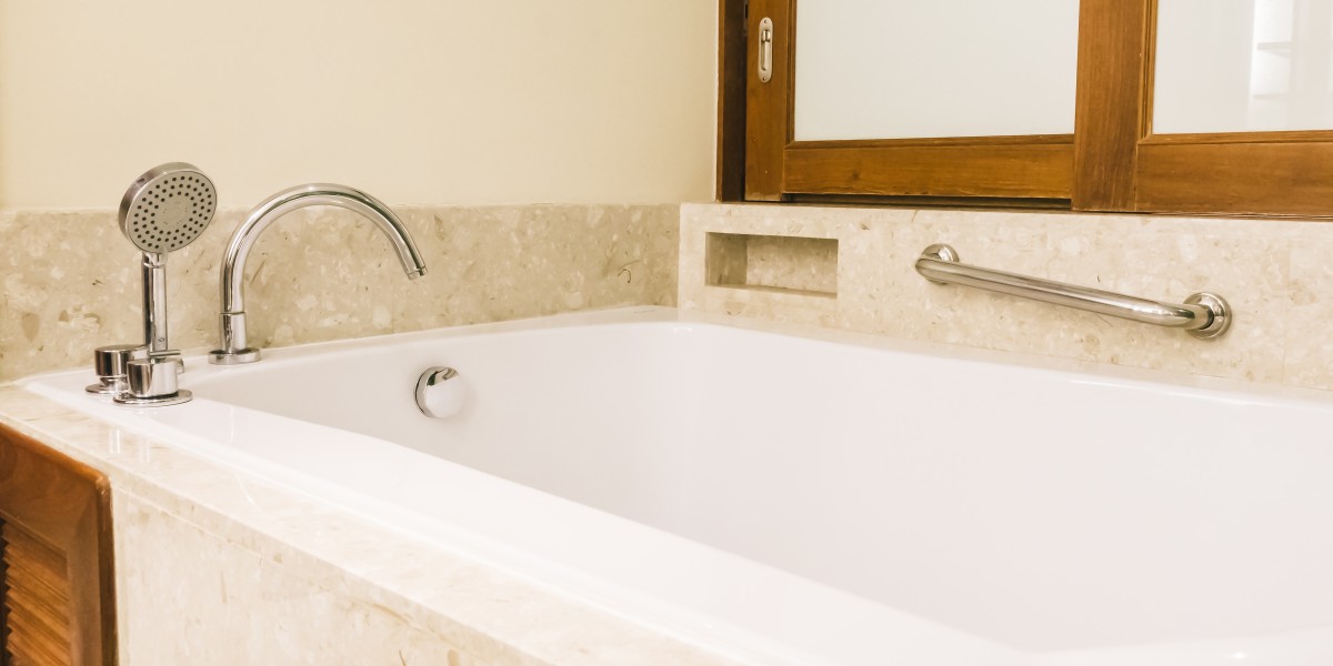 bagno piccolo con vasca