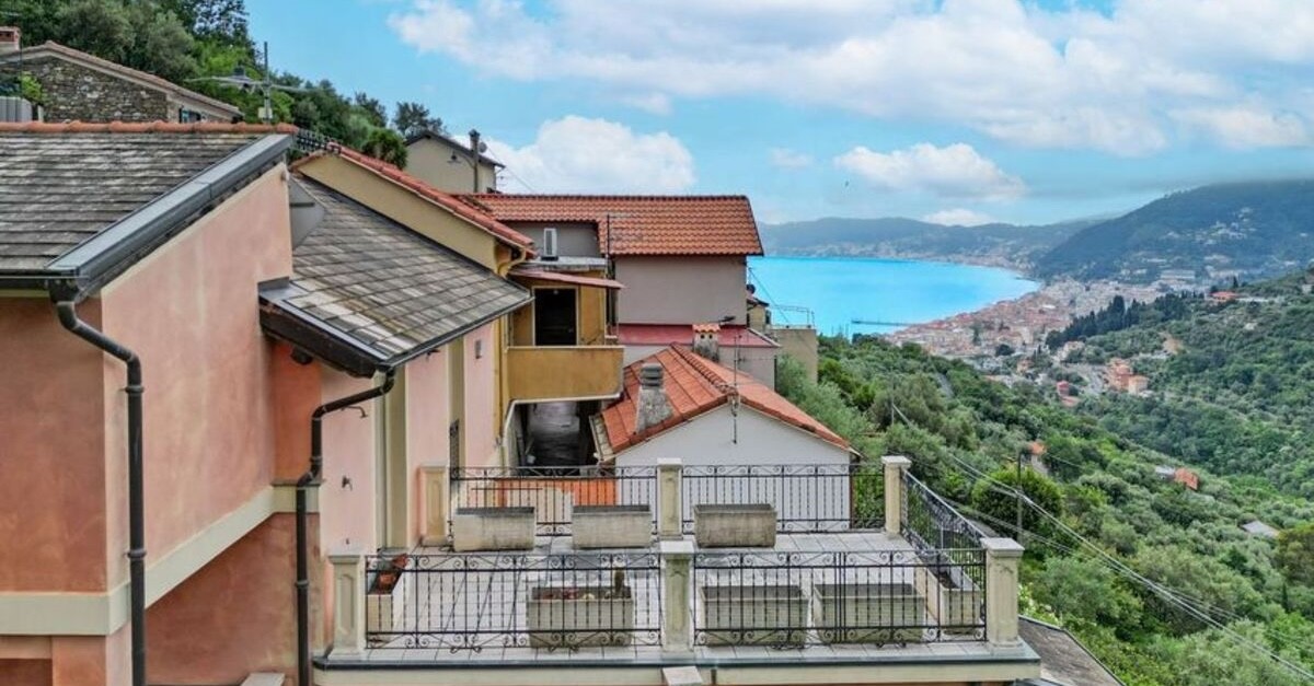 casa indipendente con giardino a Solva - Santa Croce, Alassio