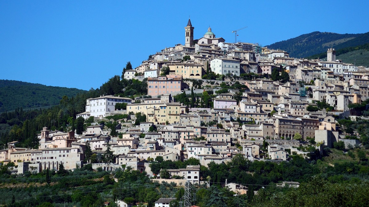 cosa vedere a trevi
