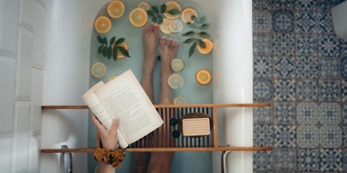 bagno piccolo con vasca