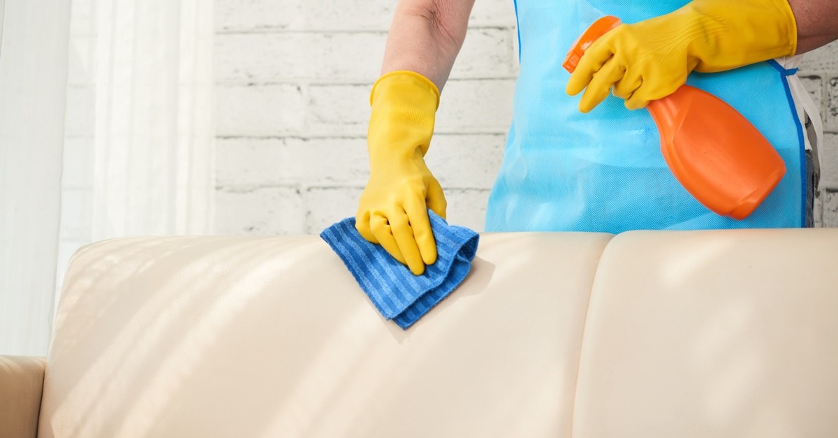 pulizia del divano
