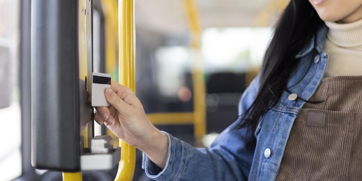 Pagamento mezzi pubblici con carta