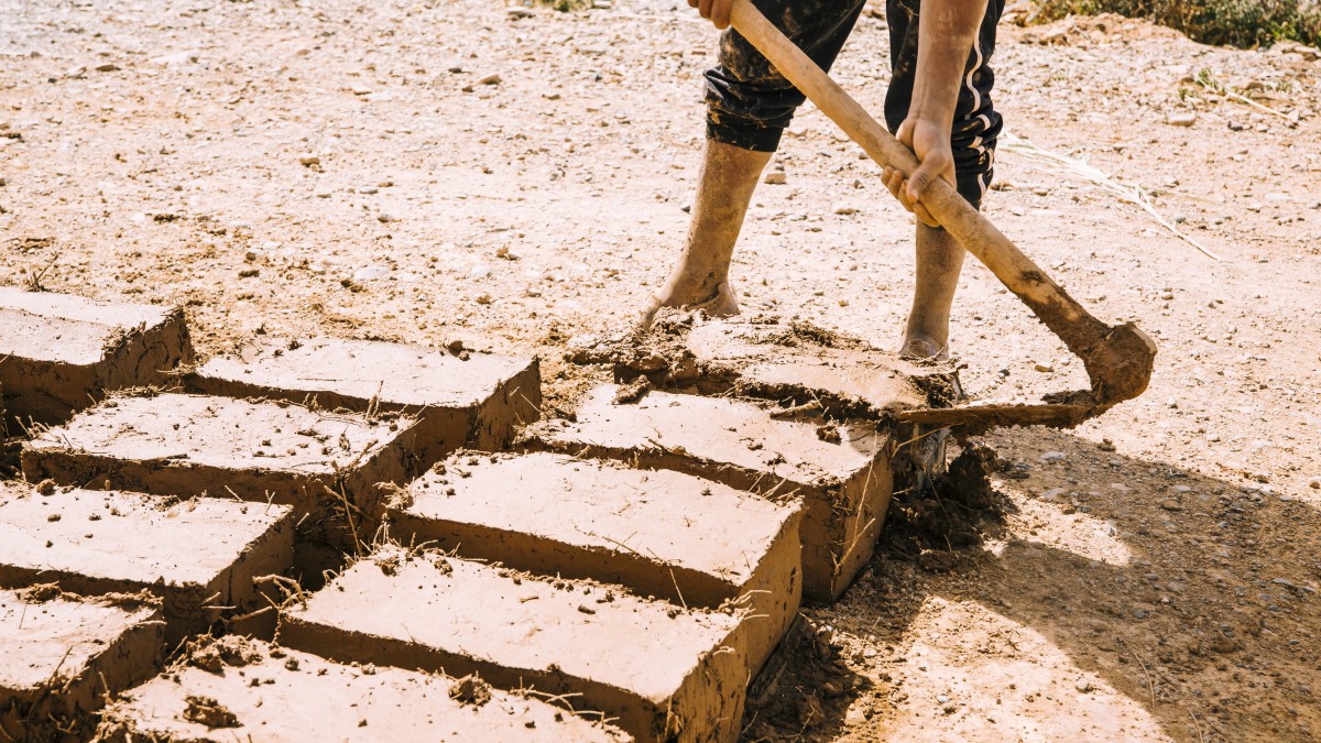 vialetto fai da te in giardino